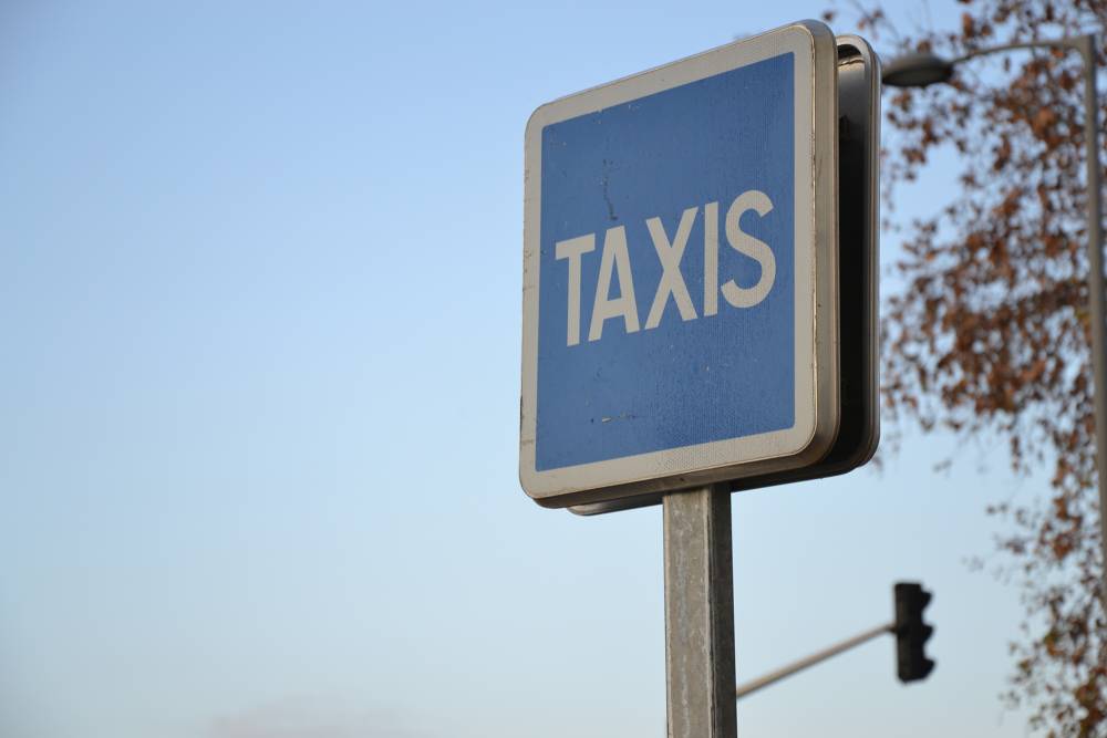 Taxi gare et aéroport près de Aubiet